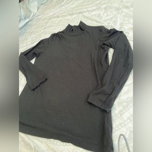 Women’s Medium turtle neck mock neck black shirt